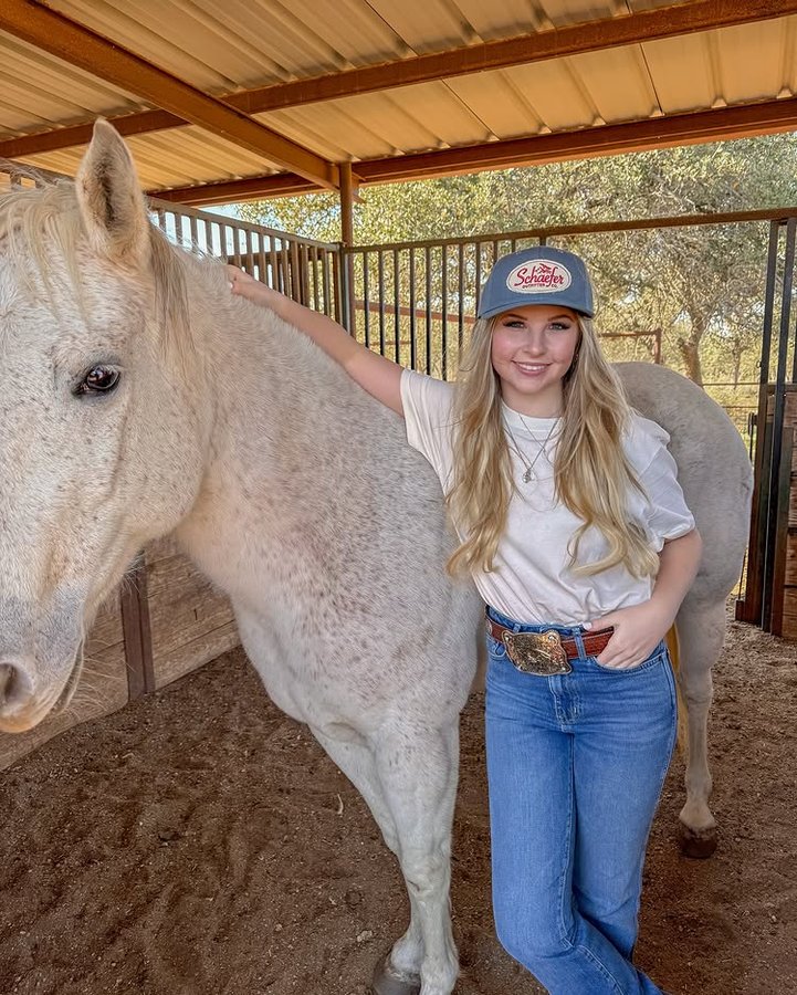 Instagram post by @haileyknudsen_ for Schaefer Outfitter. Caption reads: Love my @schaeferoutfitter outfit! perfect for....