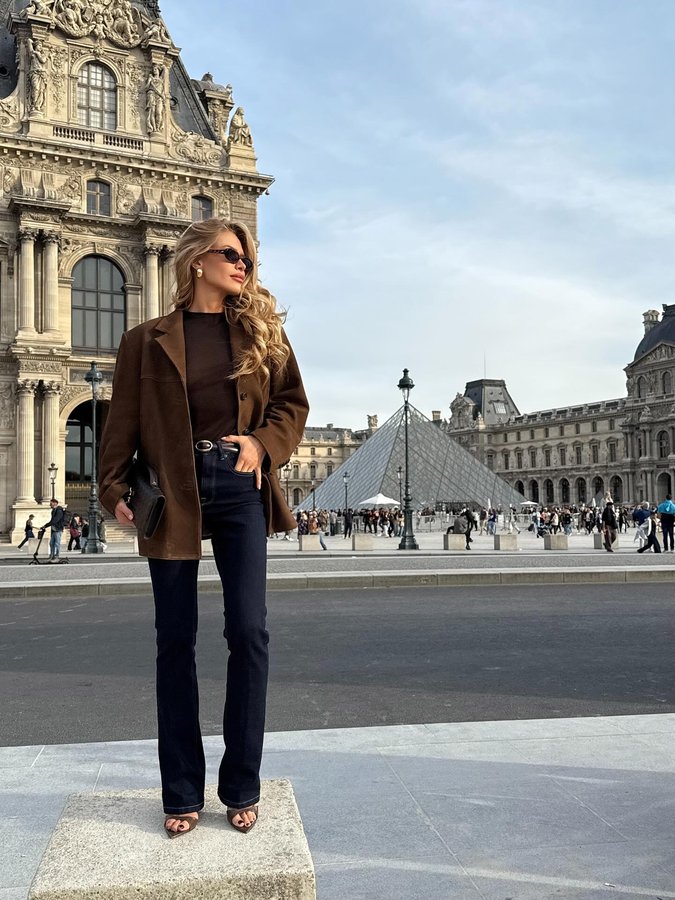 Instagram post by @majamalnar for Source Unknown. Caption reads: Brown is the new black 🤎 @sourceunknown_official....