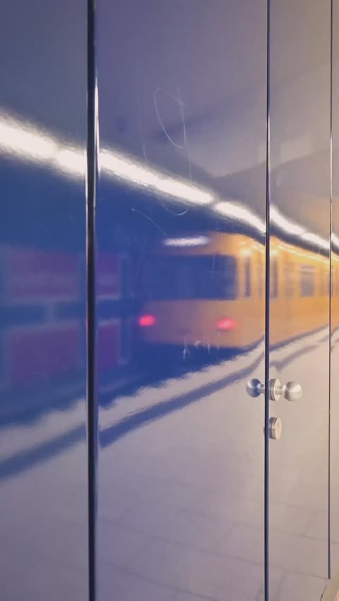 Instagram post by @helinbereket for Nikon DACH. Caption reads: Started my Sunday with big plans for some city....