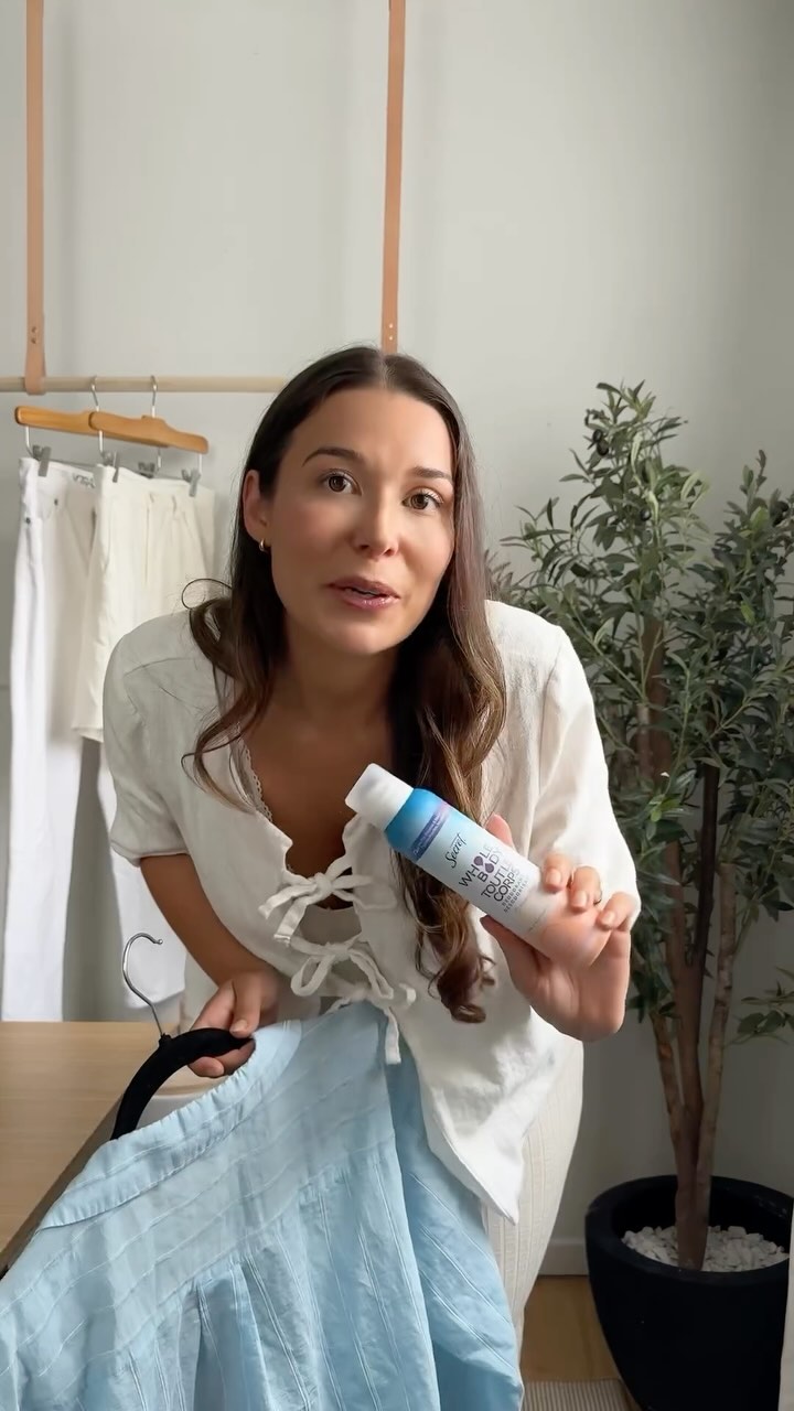 Instagram post by @floretellier for Secret Deodorant. Caption reads: Le meilleur allié d’une journée de contenu  = Le....