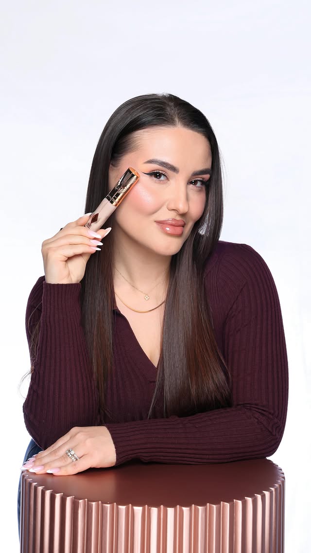 Instagram post by @anny.isl for Charlotte Tilbury. Caption reads: [...] Blur Concealer—tested & approved.....