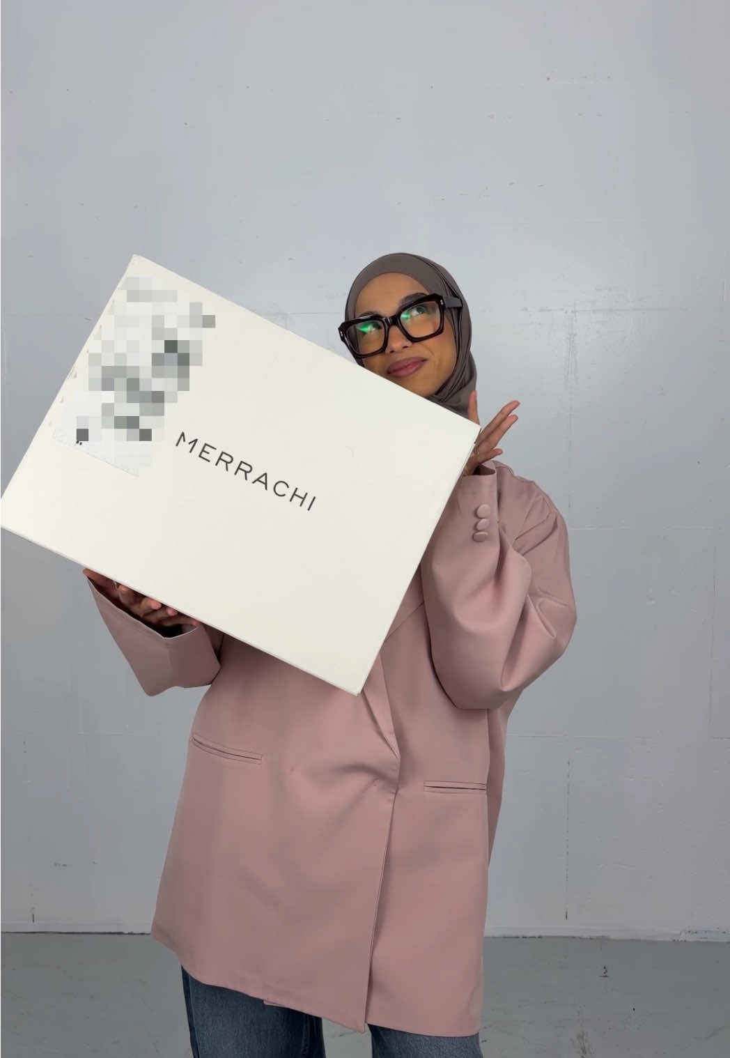 TikTok post by @she.ness for Merrachi. Caption reads: [...] | On valide l’outfit pour l’event @MERRACHI....