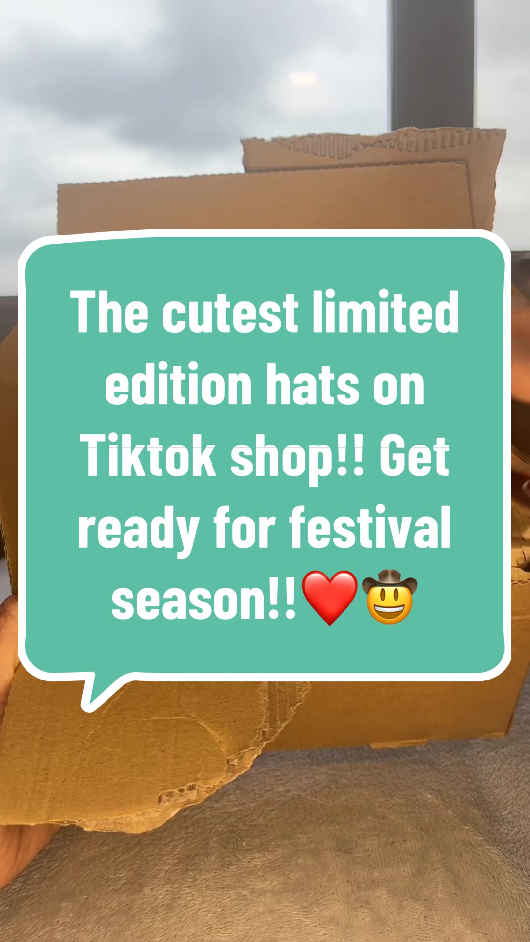 TikTok post by @amy29lauren for Liquid London. Caption reads: [...] season with @liquid.london ❤️🤠....
