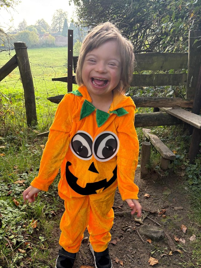 Instagram post by @mel_johnnyand_jaxon for Smiffys. Caption reads: [...] their gorgeous pumpkin outfits from....