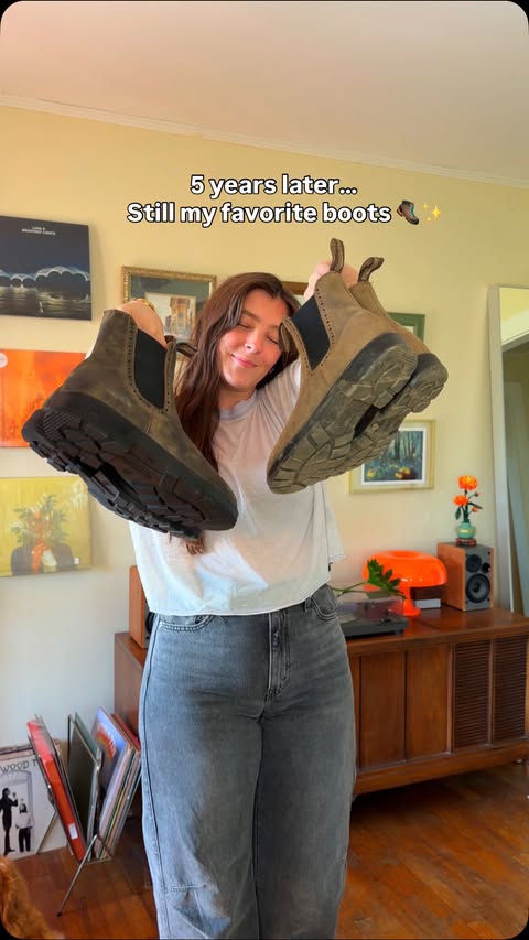 Instagram post by @rachelblaireroams for Blundstone. Caption reads: [...] tell you about my favorite boots 🤎....