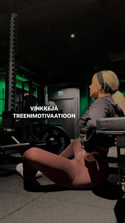 Instagram post by @sonjaaiello for Gymshark. Caption reads: mainos / AD @gymshark

ARVATKAA MITÄ‼️
Nyt mun....