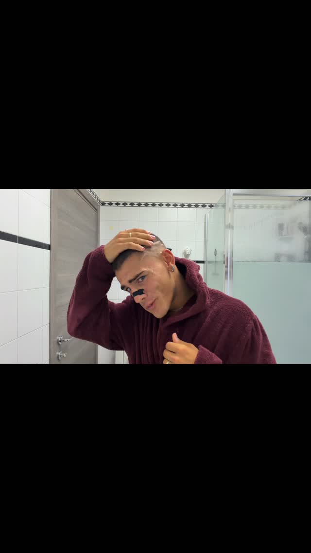 Instagram post by @filippotenca for BIOTHERM. Caption reads: Taglio fresco fresco quasi quanto Aquapower....