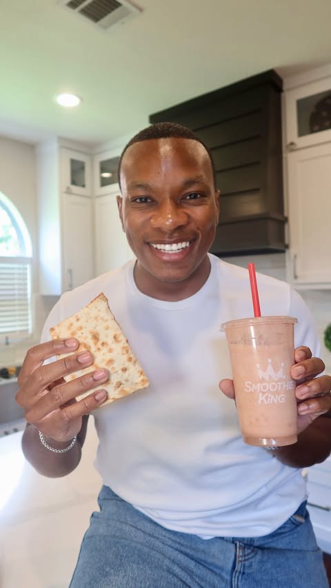 Instagram post by @oliversimsiv for Smoothie King. Caption reads: [...] Try Lindsay Hubbard’s Summer Duo at....