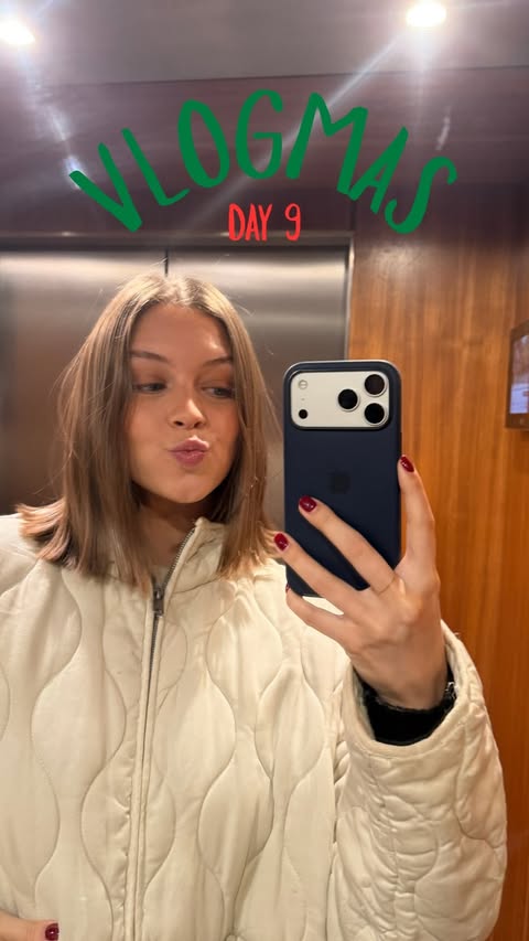 Instagram post by @hannaheyerman for Sculpted By Aimee. Caption reads: a good old evening vlog for vlogmas day 9! ✨💖💚....