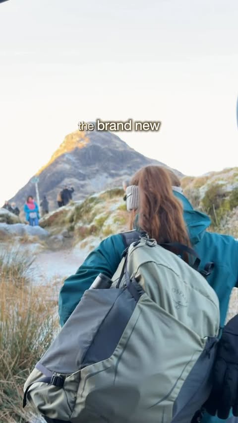 Instagram post by @jourdaninthemountains for Osprey Packs. Caption reads: This year, let’s all hike more 🙌🏼 @ospreyeurope....