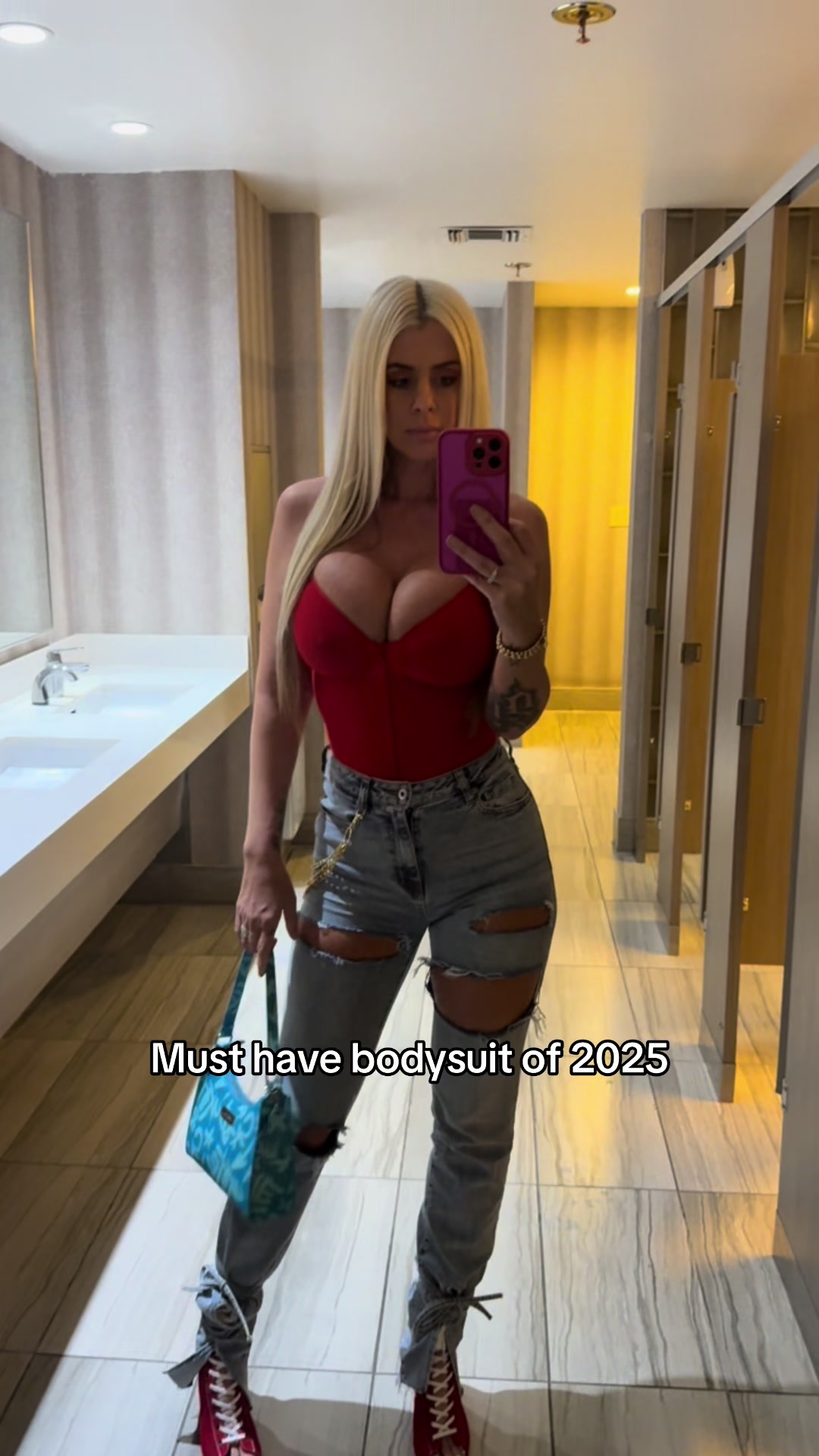 TikTok post by @mrsvaillancourt for Feelingirl. Caption reads: [...] #SeamlessShapewear @FeelinGirl LLC.