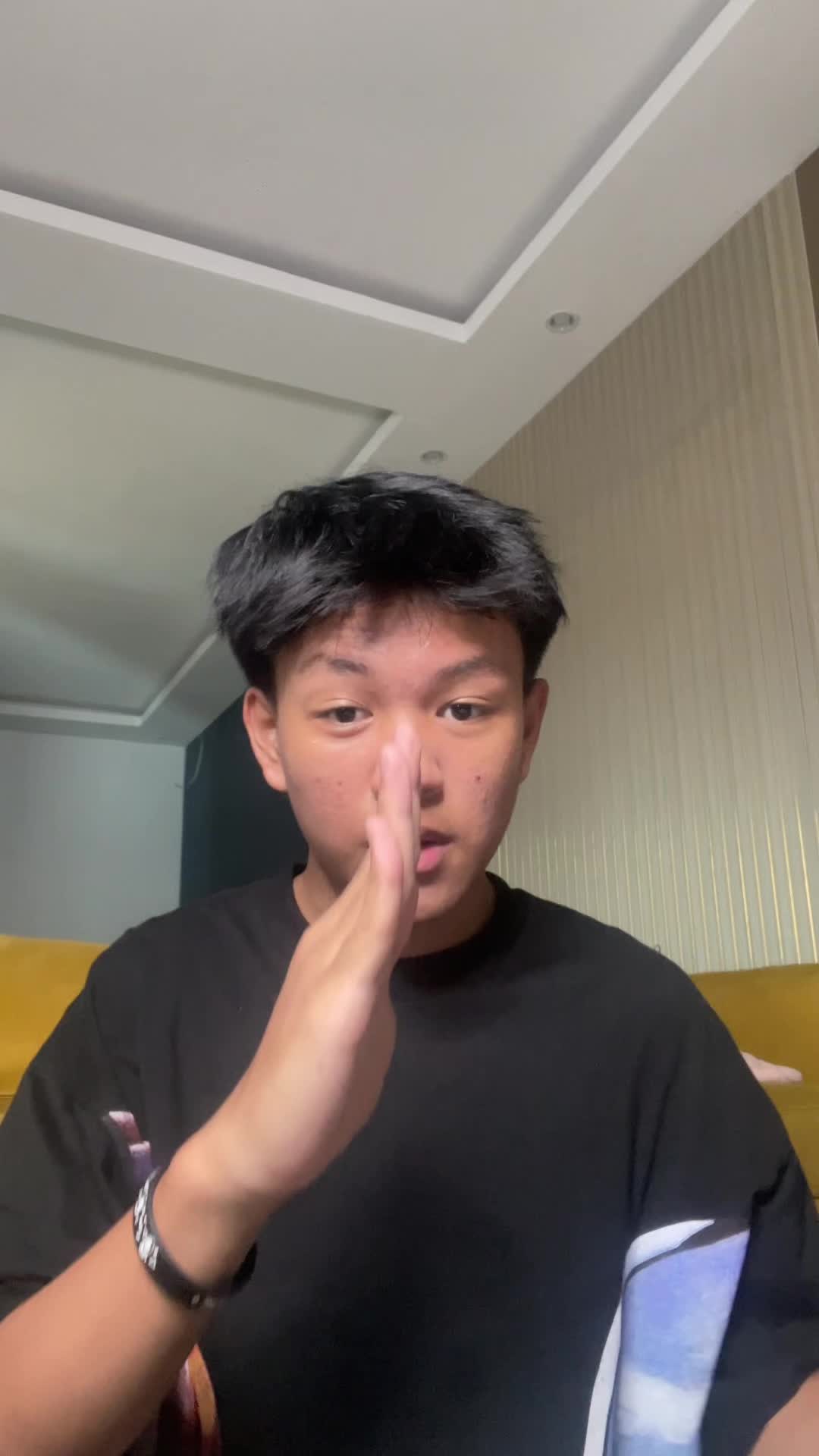 TikTok post by @riotamvannnn_ for AI Marvels. Caption reads: dc nya asik bgt🤙🏻 @aimarvels.app #aimarvels.app....