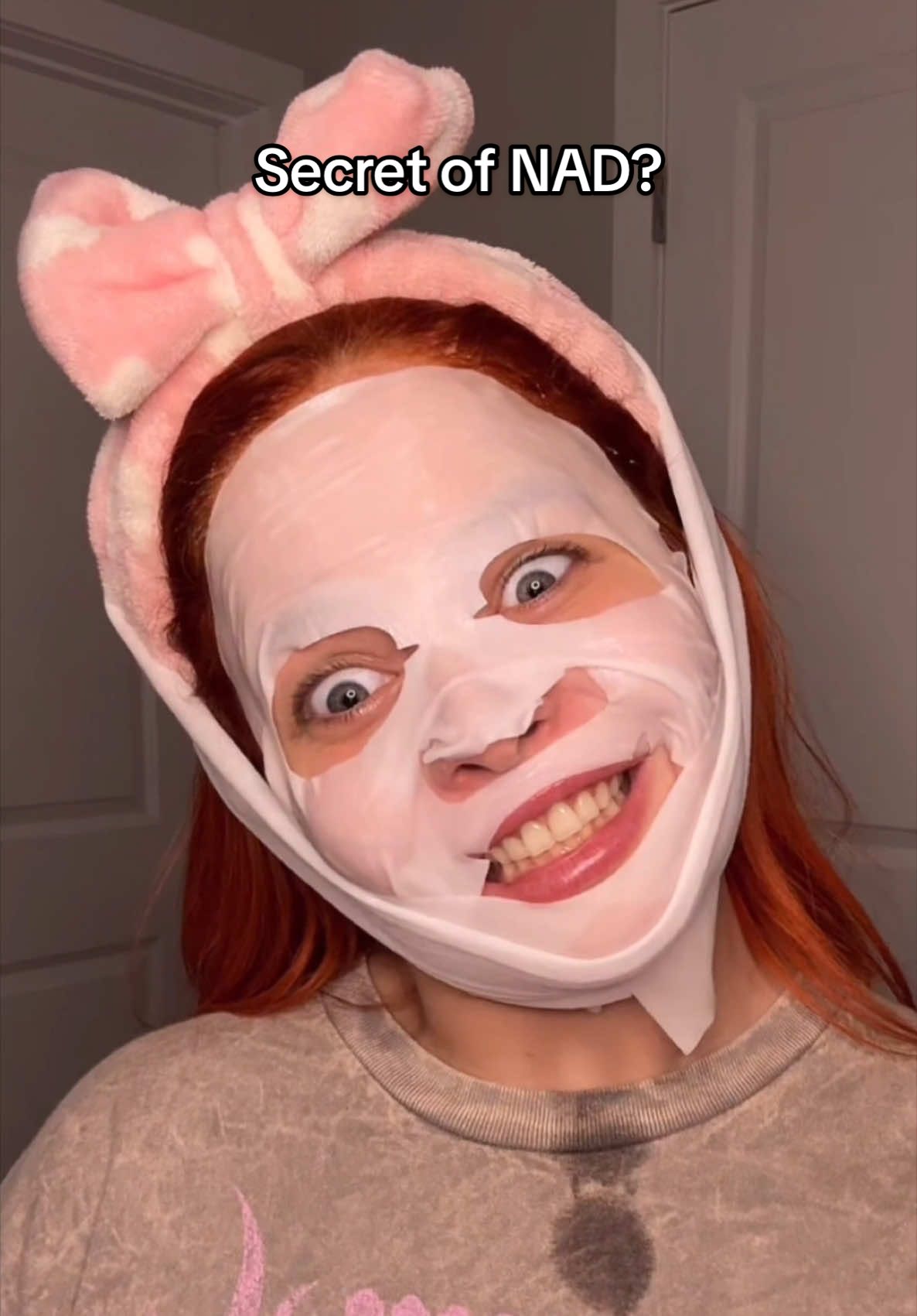 TikTok post by @alydoill for numbuzin. Caption reads: El secreto de NAD? Es @numbuzin.global @numbuzin....