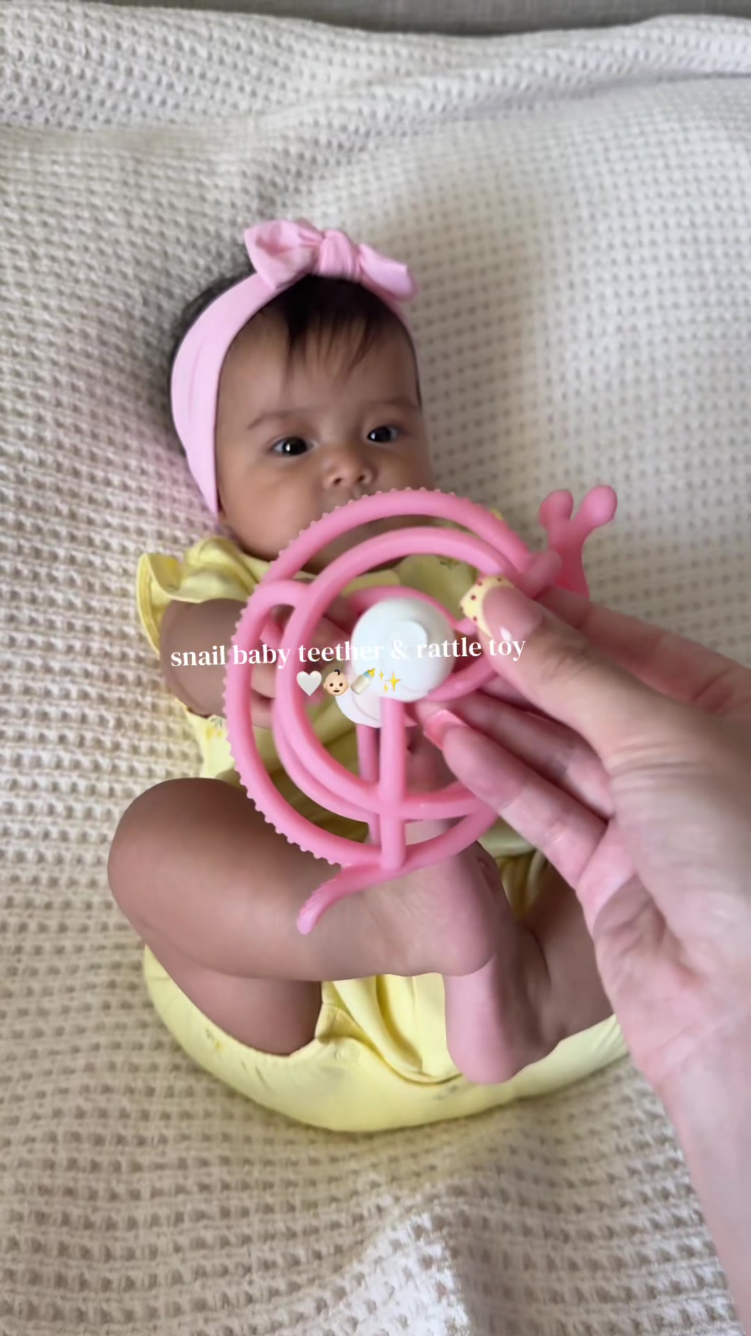 TikTok post by @beautylooksbycassie for mombella official. Caption reads: @MombellaUS #baby #teethingbaby #momtok....