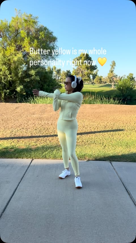Instagram post by @themelissalifestyle_ for Fabletics. Caption reads: [...] yellow is having a moment 💛✨ and this....
