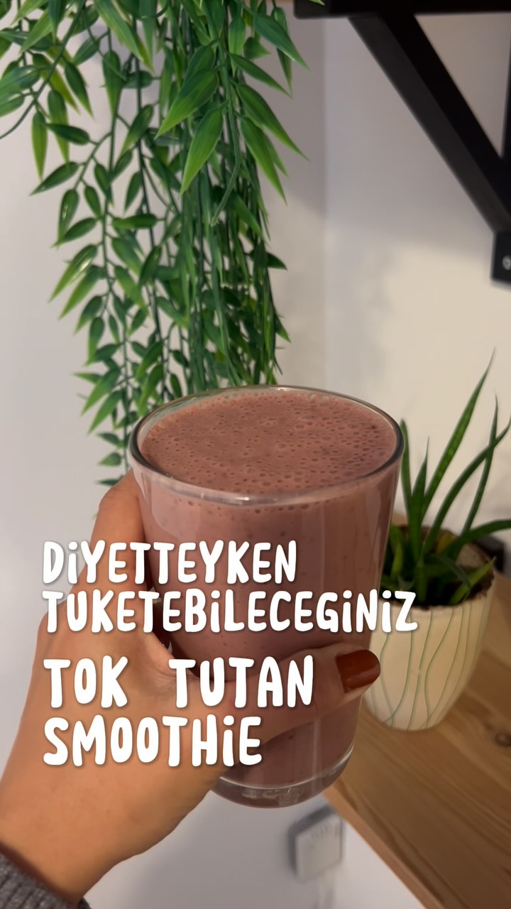 Instagram post by @taylankumelitk for Bosch Home DE. Caption reads: Diyetteyken tüketebileceğimiz: Tok Tutan Smoothie....