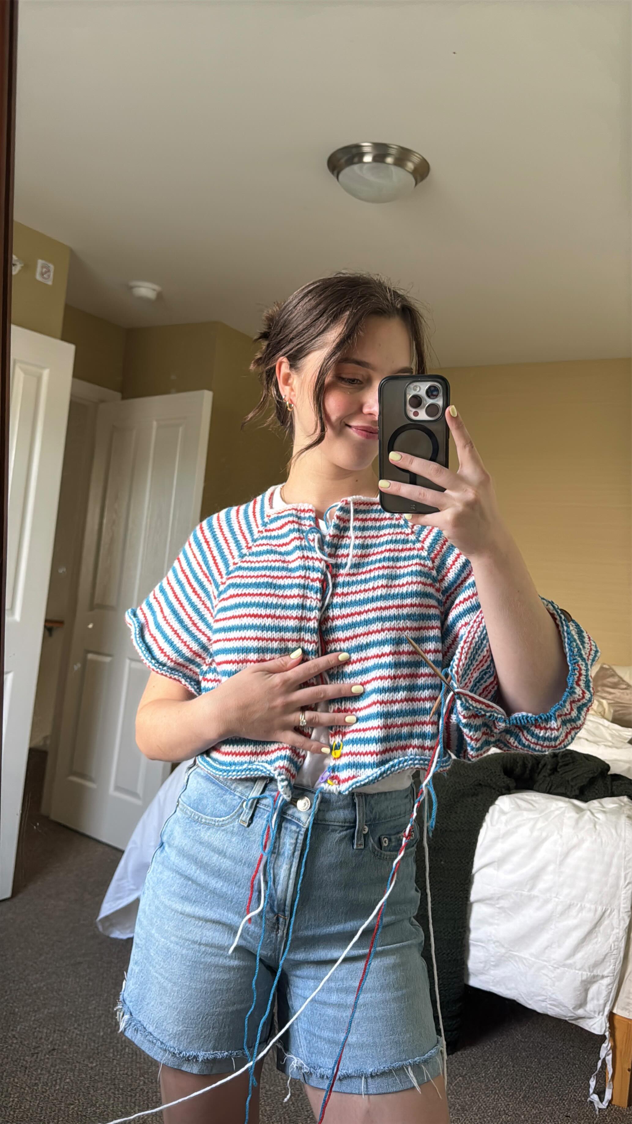 Instagram post by @knitsn.bits for Knit Picks. Caption reads: Can you tell I’m both over caffeinated and....