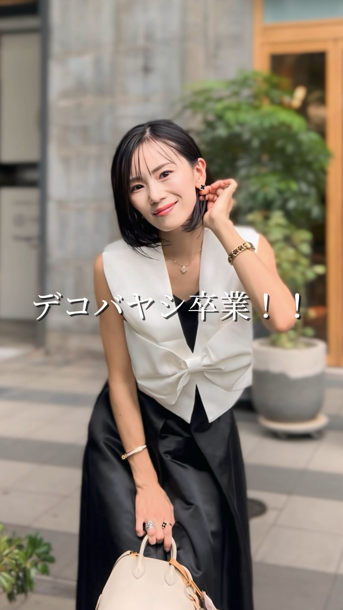 Instagram post by @nyakanya for Sergio Rossi. Caption reads: 以前アンケートを取ったら
8割の方が“前髪アリが好き”と答えてくださり
リールには『産後ハゲですか？....