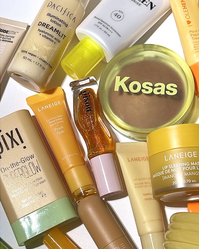 Instagram post by @leslovesbeauty for Mango People Media. Caption reads: ☀️ Let’s hope Day 3 brings us some sunshine....