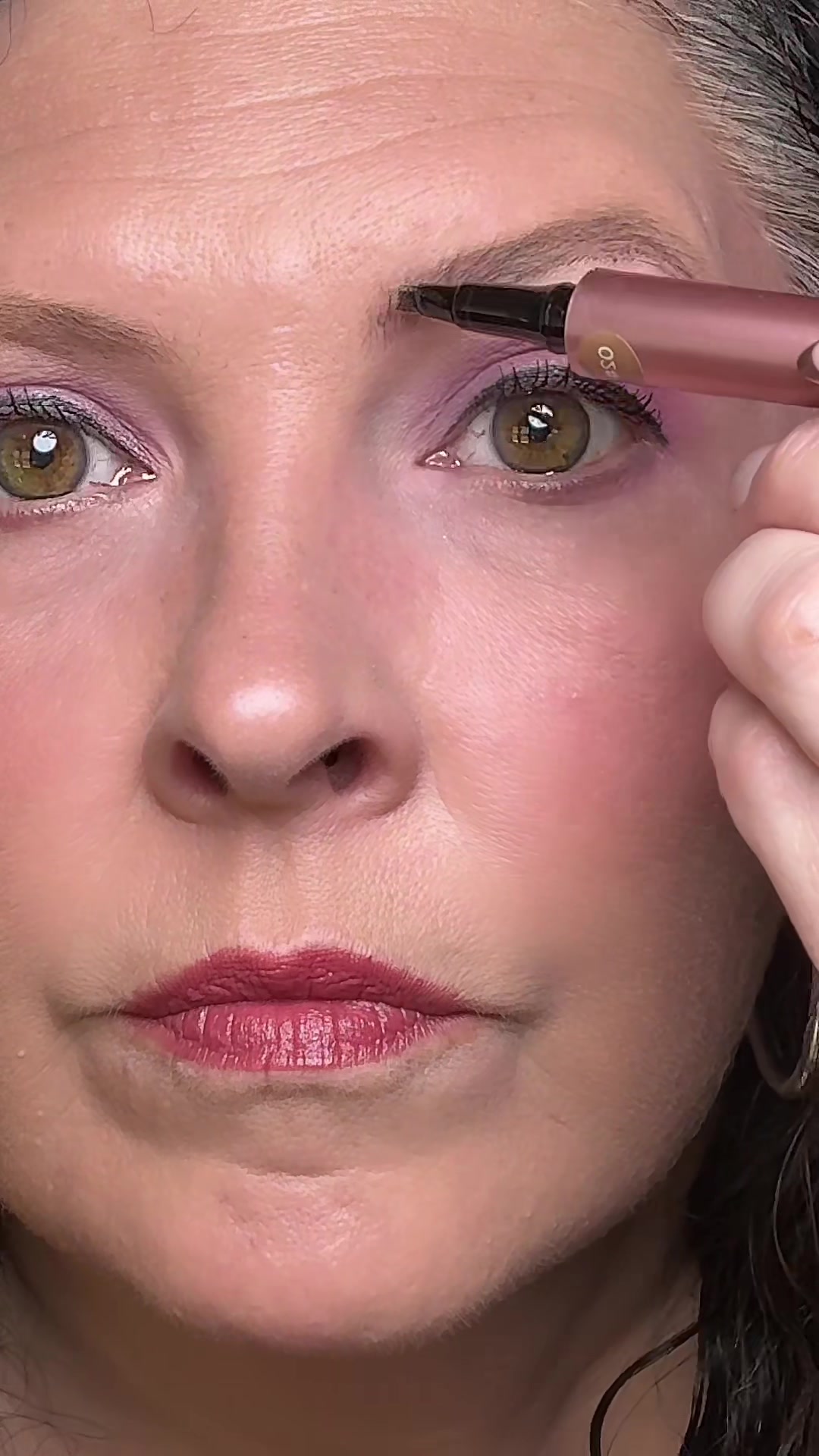 TikTok post by @robinknepshield for Page Vine. Caption reads: Waterproof eyebrow pen that gives microblading....