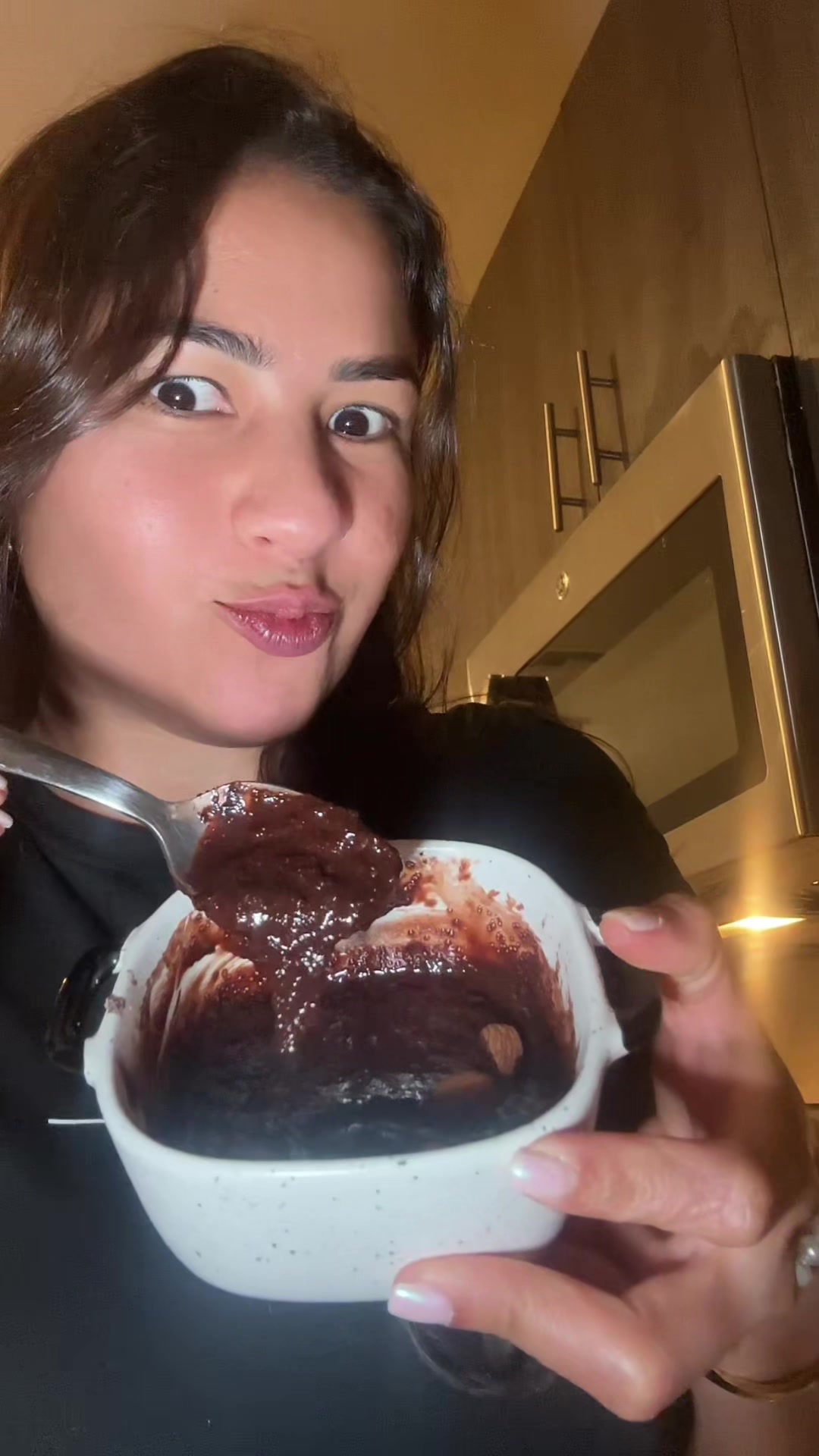 TikTok post by @nerdalisgodoy for BulkSupplements. Caption reads: #postresaludable #bulksupplements....