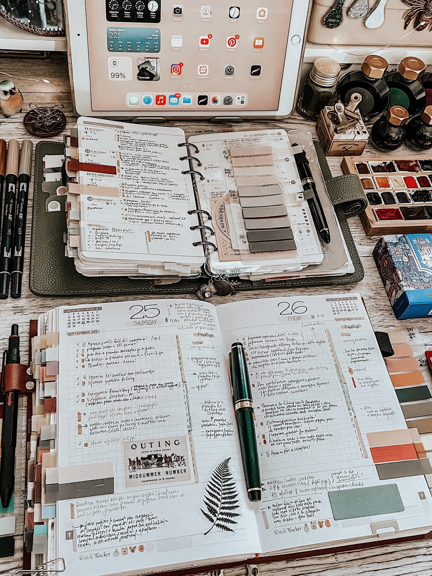 Instagram post by @marsiabramucci for Filofax. Caption reads: Thursday and Friday in my daily pages, a view in....