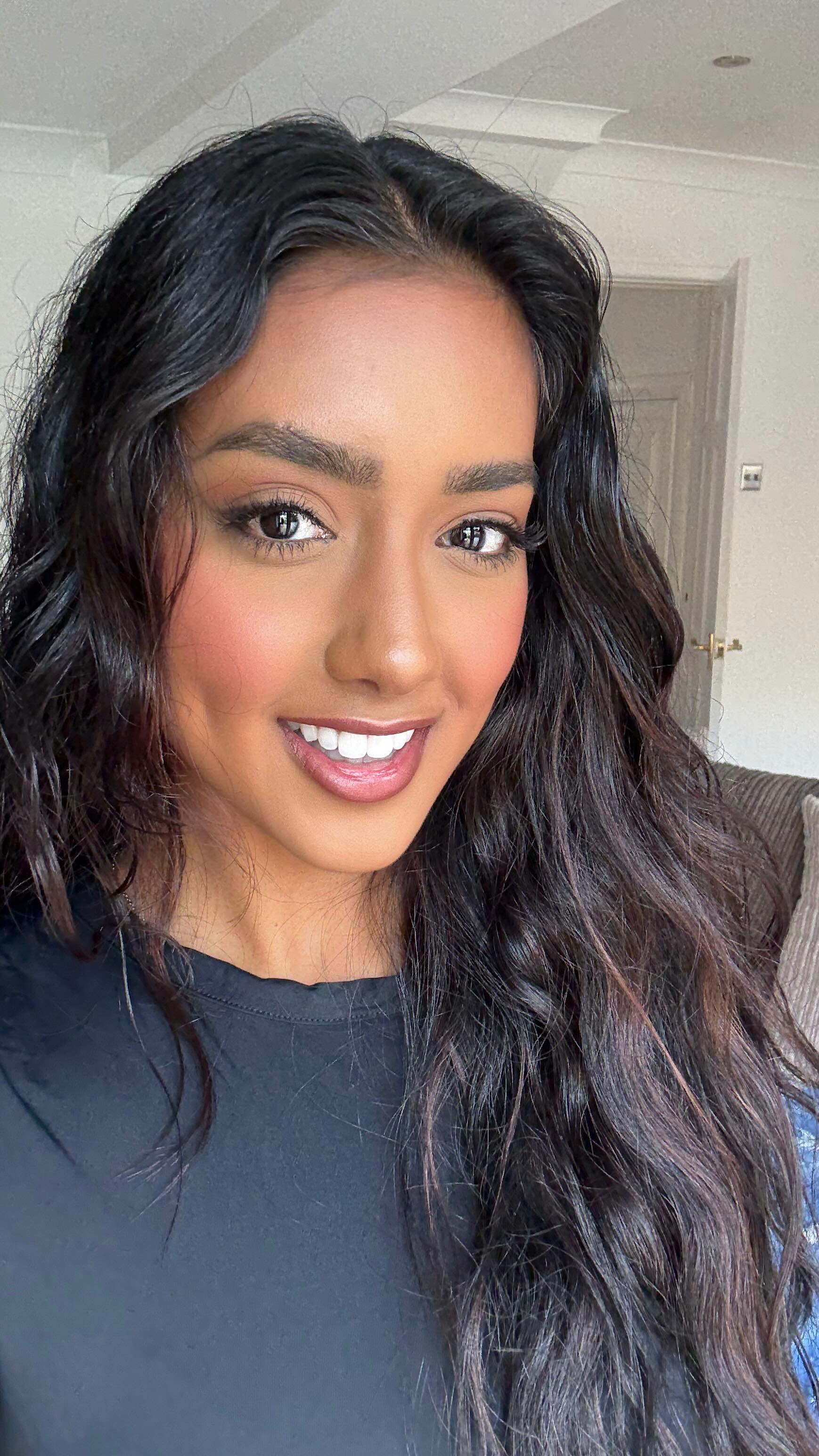 Instagram post by @sanamiee for Eylure. Caption reads: Cluster lashes 1, Sanam 0. 

Please if you use....