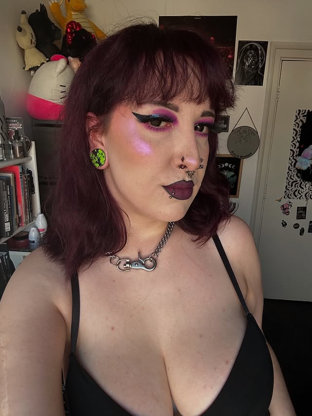 Instagram post by @c0ffinbunnii for Custom Plugs. Caption reads: [...] hair reveal Plugs + septum clicker....