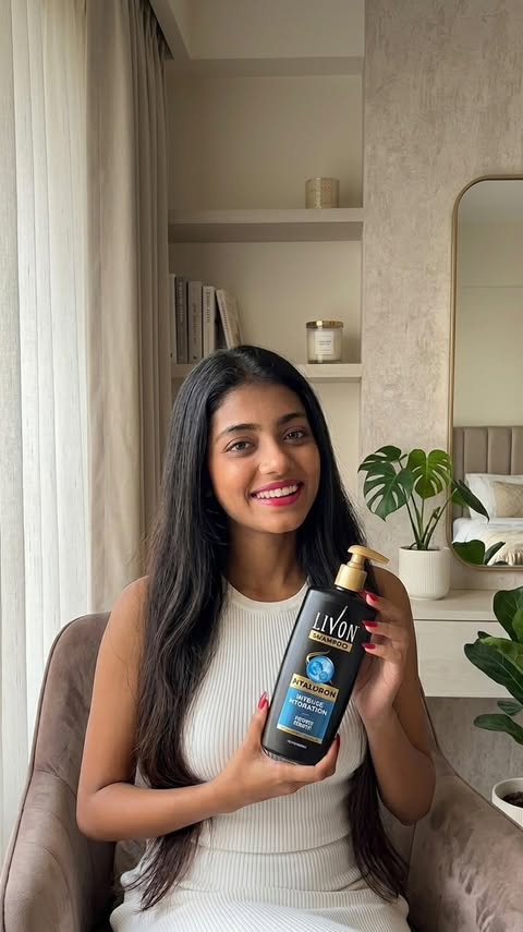 Instagram post by @monalisapayra for Livon. Caption reads: [...] hair look lifeless, until I switched to....