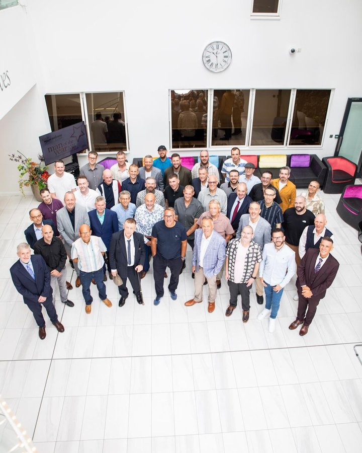 Instagram post by @paulmerseofficial for Slimming World. Caption reads: Incredible day @slimmingworld meeting 41 amazing....