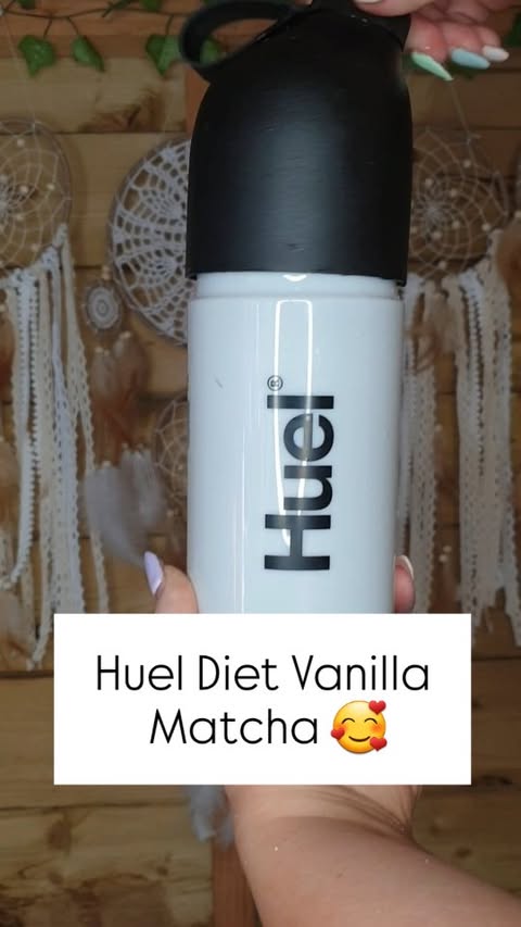 Instagram post by @akasharach for Huel. Caption reads: [...] the Vanilla Matcha flavour, @huel Diet a go....