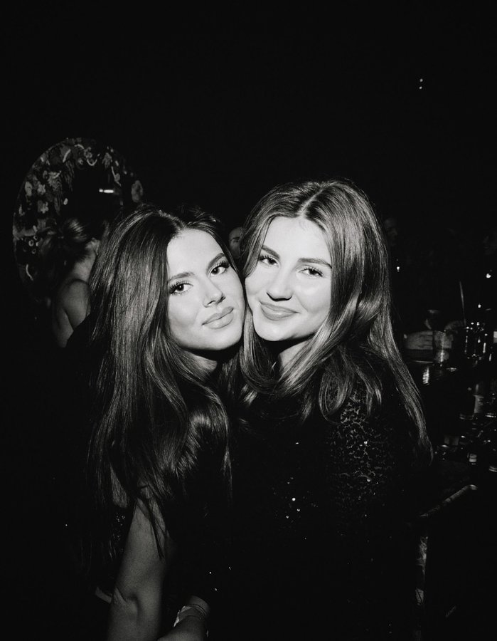 Instagram post by @ninahouston for LOAVIES. Caption reads: drinks on @loavies.