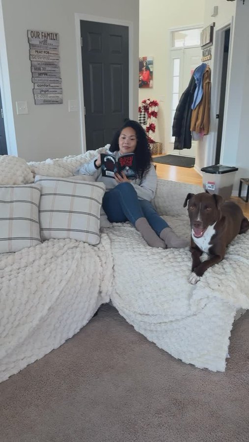 Instagram post by @krys.rep.set for slashop. Caption reads: SLASHOP COZY CHIC COUCH COVER 🛋️ 
Discount Code....