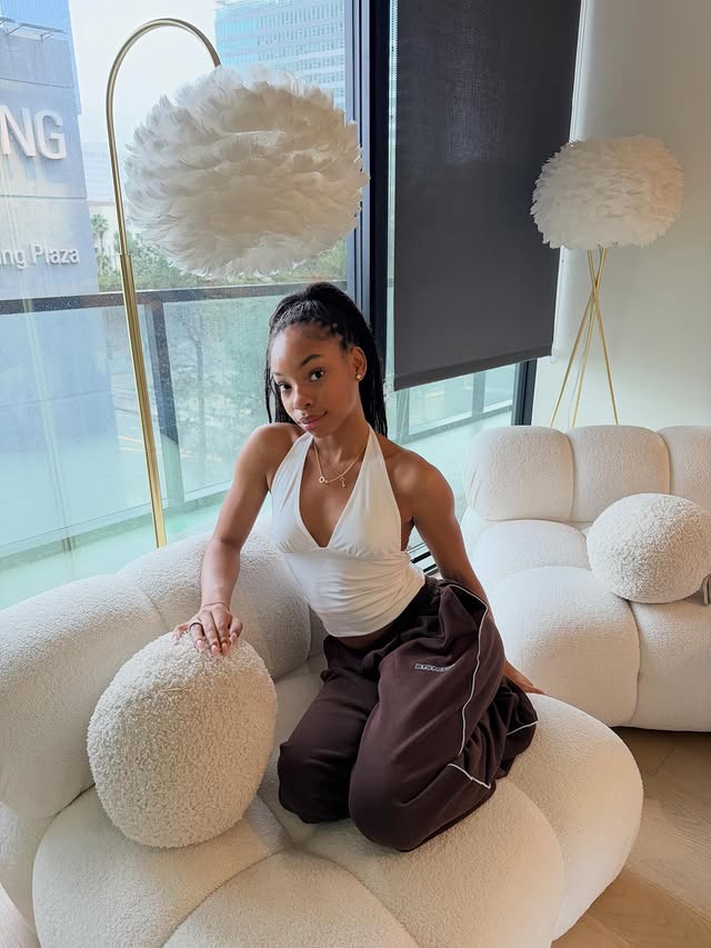 Instagram post by @officiallydaitime for Urban Outfitters. Caption reads: [...] living for a comfy cute moment with....