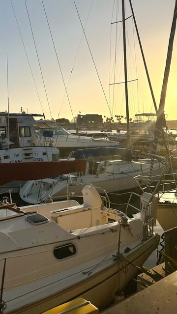 Instagram post by @kylei.ann for AQUIS Hair. Caption reads: [...] your head !😇 #haircare #hairtips #ad....