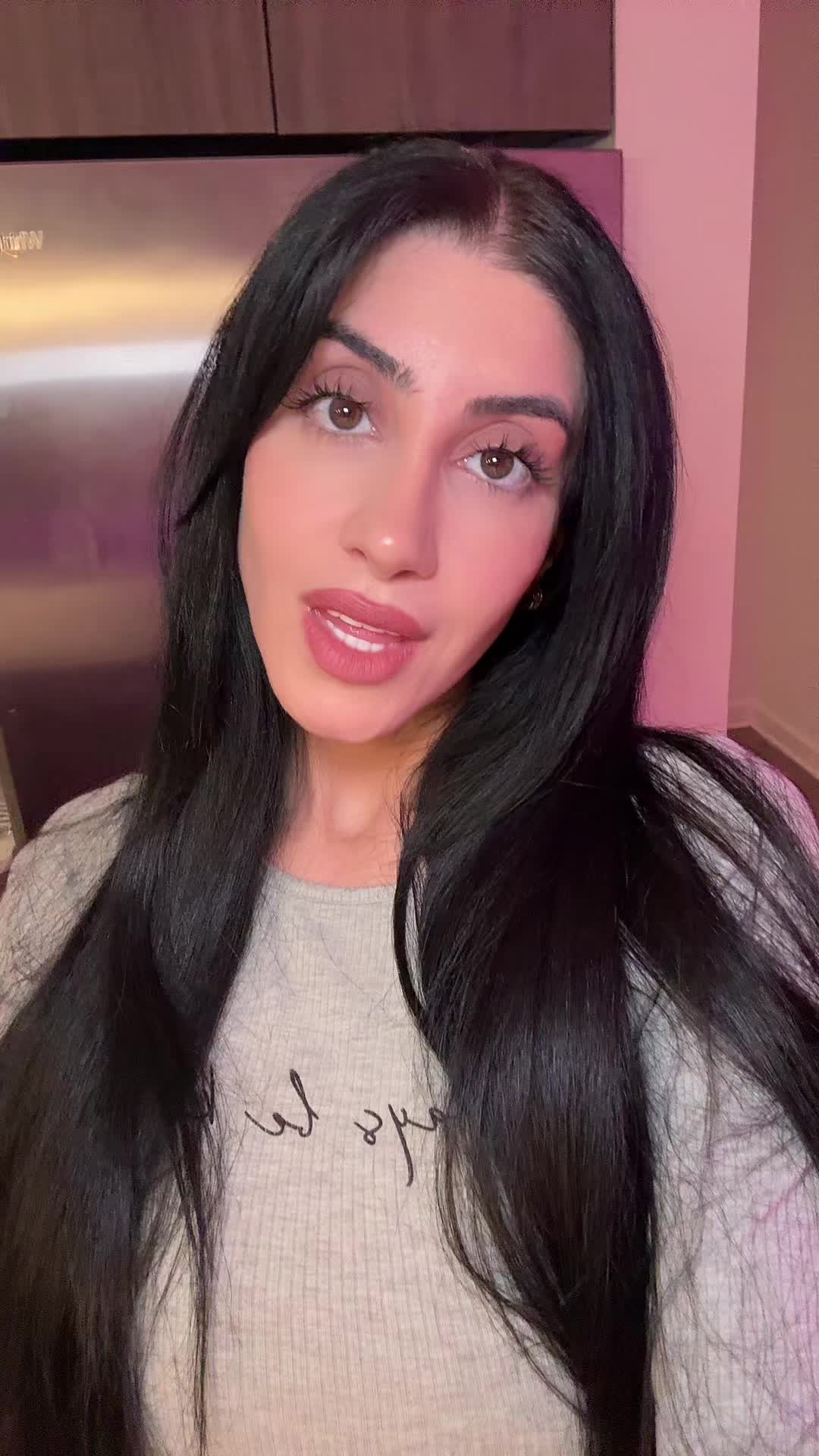 TikTok post by @zilytok for Akasha Superfoods. Caption reads: [...] #hairgrowthtips #hair #haircare @Akasha....