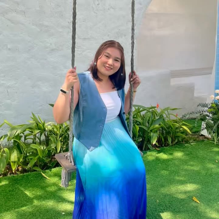 Instagram post by @momshietalksph for Unilever. Caption reads: [...] How do you prioritize self care?....