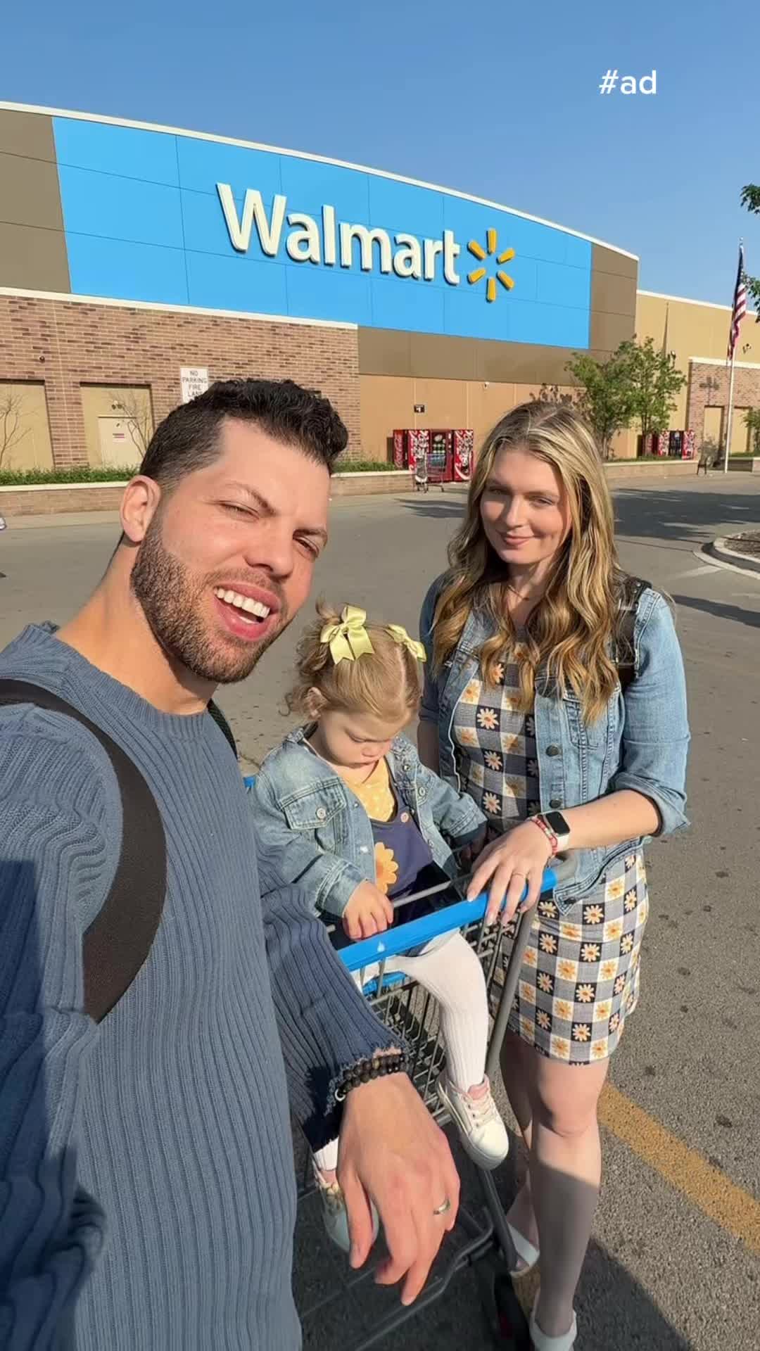 TikTok post by @jackieteachesyou for Huggies. Caption reads: @Huggies® Demasiadas familias en Estados Unidos no....
