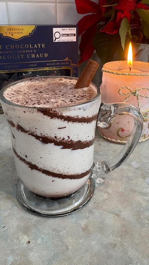 Instagram post by @conniekiatipis_2 for Poseidn. Caption reads: ✨poseidn3d

3D Hot Chocolate Bombs
Bombes à Boire....