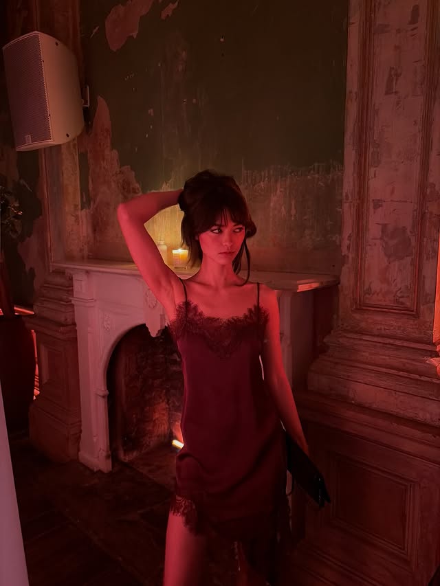 Instagram post by @elleerasmuss for Maison Margiela. Caption reads: @maisonmargiela 🕺.