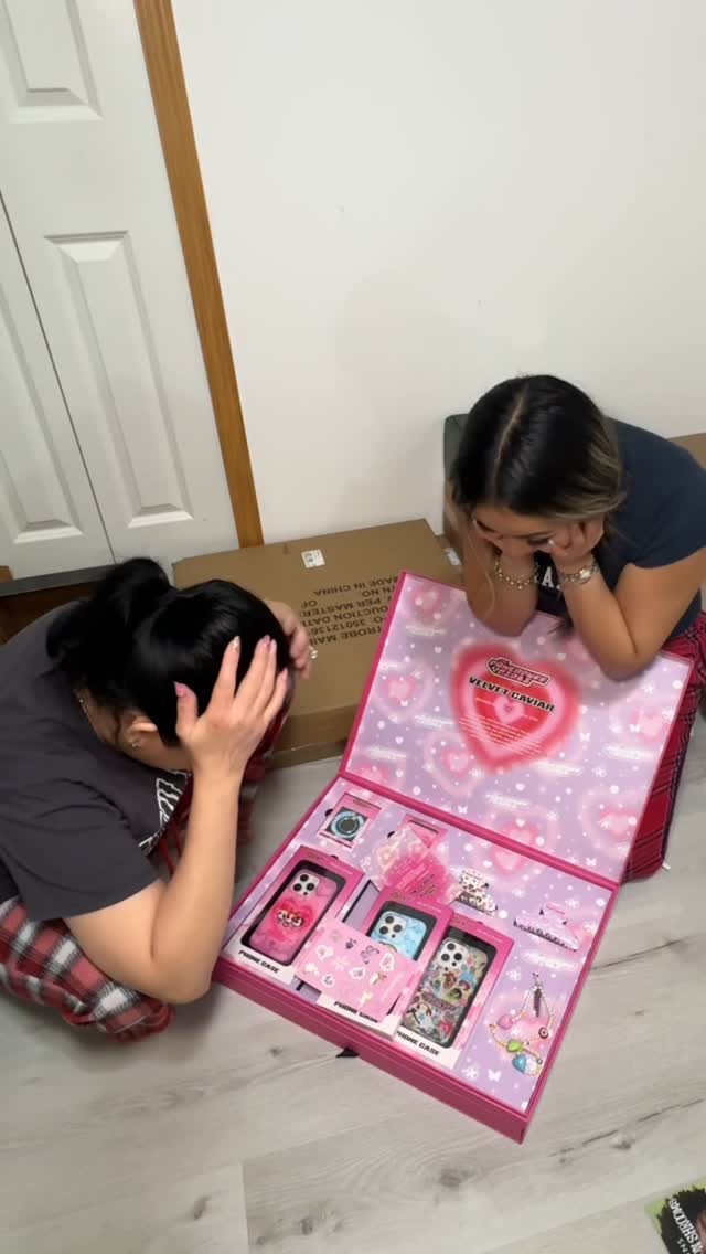 Instagram post by @nottinacolada for Avon. Caption reads: last & final part :D mama mary & i are so grateful....