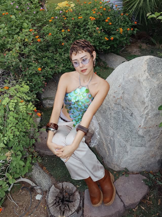 Instagram post by @erikamtitus for Eyebuydirect. Caption reads: DAY 3 FIT W @eyebuydirect #EBDPartner.