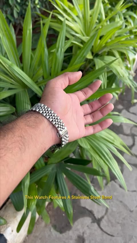 Instagram post by @mintu_sayz for French Connection. Caption reads: Best budget watch from  @frenchconnection....