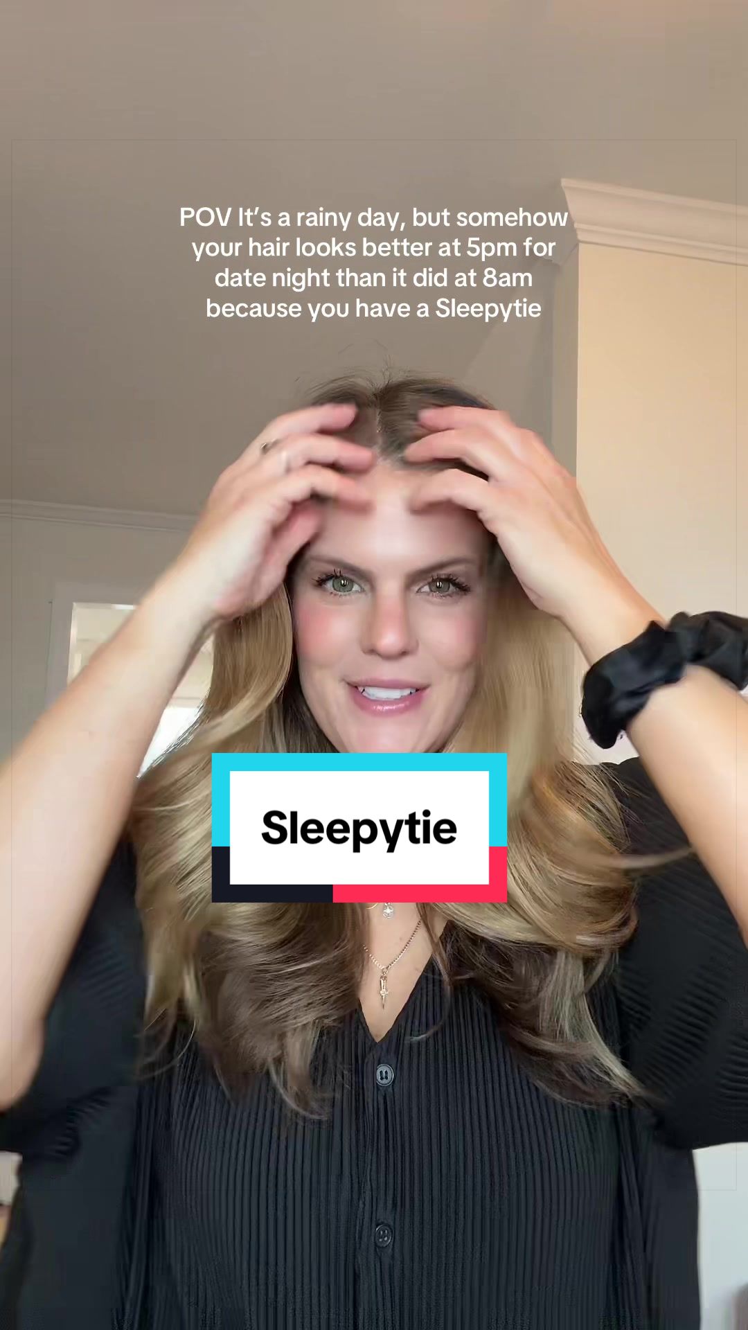 TikTok post by @devondugc for Sleepy Tie. Caption reads: @The Sleepy Tie magic 👏🏻👏🏻👏🏻 #heatlesshair....