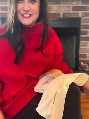 TikTok post by @holly.sizemore for Sand Cloud. Caption reads: Hand Towels from @Sand Cloud #TikTokShopStockUp....