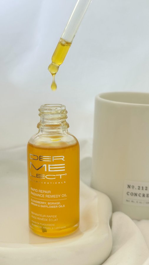 Instagram post by @inlovewithbeauty2 for Dermelect. Caption reads: ✨Meet your skin’s new glow-boosting obsession ✨....