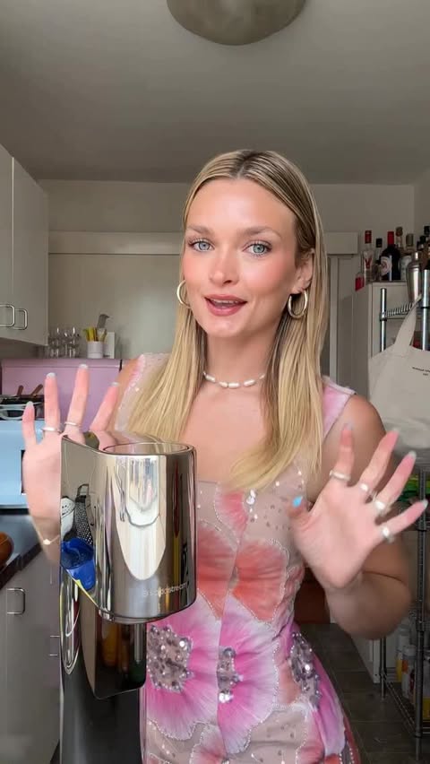 Instagram post by @etherealelsa for SodaStream. Caption reads: [...] cocktail night made healthier with....