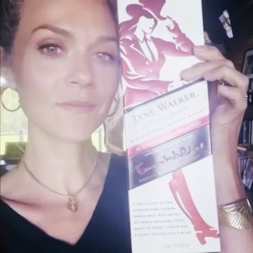 Instagram post by @hilarieburton for Johnnie Walker US. Caption reads: #ad🥃👑🥃👑🥃👑🥃
Cheers to the weekend, and to....