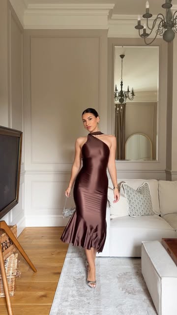 Instagram post by @yasminbright for OH POLLY. Caption reads: my fave dress in brown!!!!🤎 @ohpolly ad.