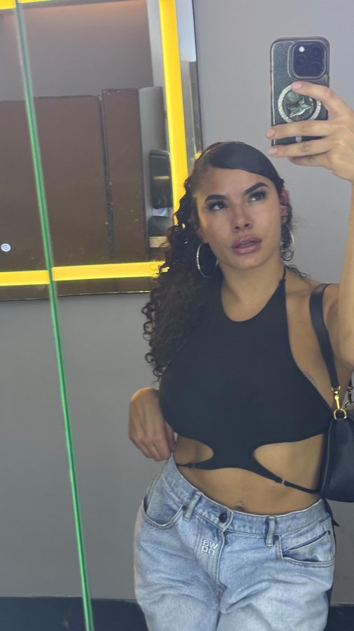 Instagram post by @corissarigdon for Mayvenn. Caption reads: Kept making the same mistakes 

In different ways....